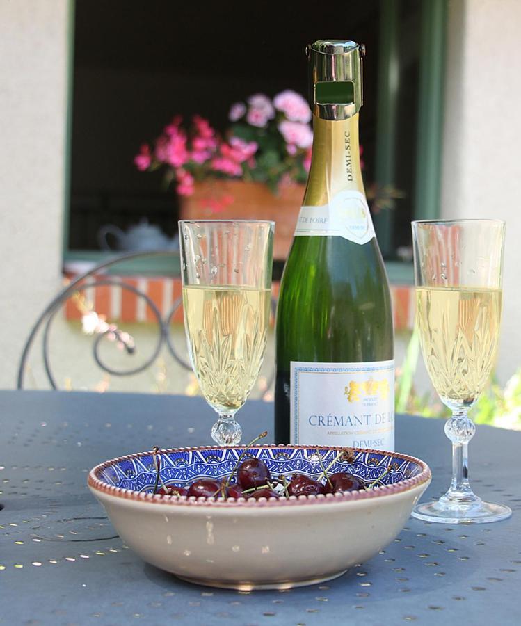 Le Logis Du Pressoir Chambre D'Hotes Bed & Breakfast In Beautiful 18Th Century Estate In The Heart Of The Loire Valley With Heated Pool And Extensive Grounds Bed and Breakfast Les Bois-d'Anjou Exterior foto