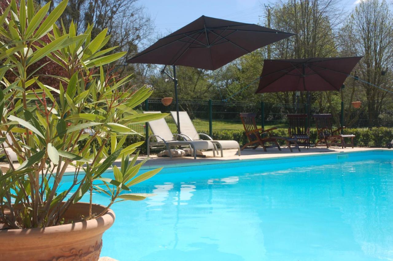 Le Logis Du Pressoir Chambre D'Hotes Bed & Breakfast In Beautiful 18Th Century Estate In The Heart Of The Loire Valley With Heated Pool And Extensive Grounds Bed and Breakfast Les Bois-d'Anjou Exterior foto