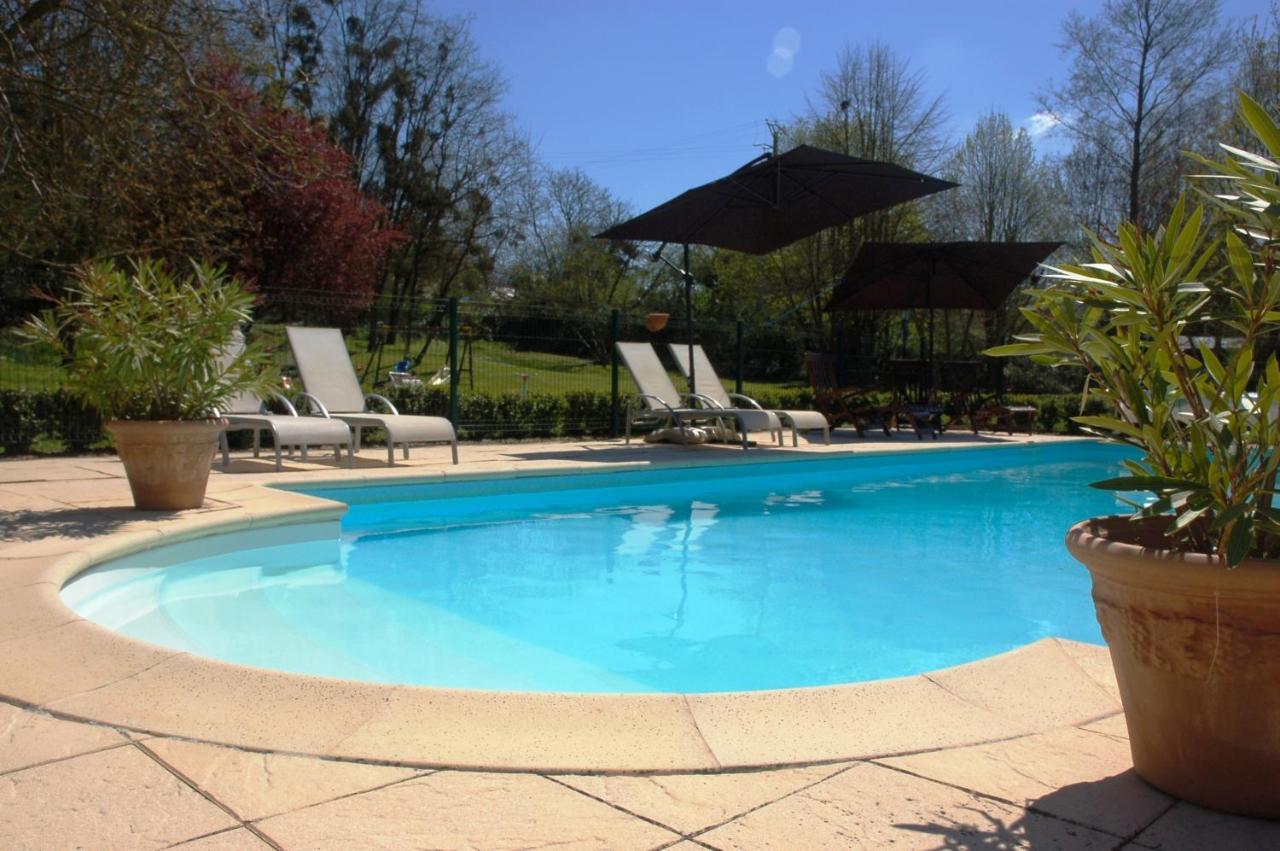 Le Logis Du Pressoir Chambre D'Hotes Bed & Breakfast In Beautiful 18Th Century Estate In The Heart Of The Loire Valley With Heated Pool And Extensive Grounds Bed and Breakfast Les Bois-d'Anjou Exterior foto