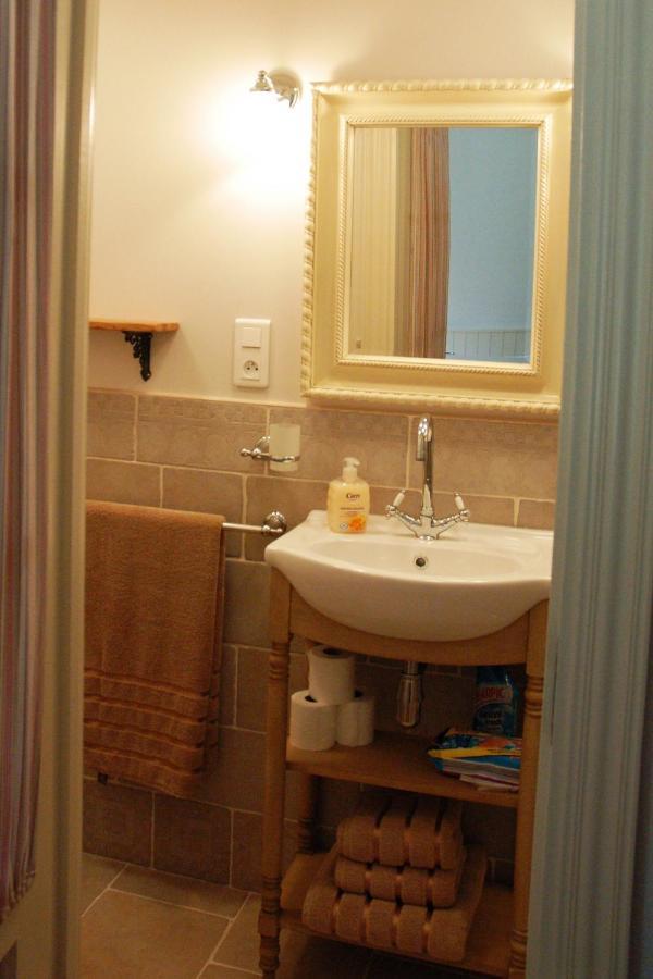 Le Logis Du Pressoir Chambre D'Hotes Bed & Breakfast In Beautiful 18Th Century Estate In The Heart Of The Loire Valley With Heated Pool And Extensive Grounds Bed and Breakfast Les Bois-d'Anjou Exterior foto